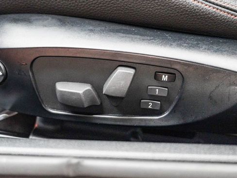 Used 2011 BMW 1 Series M image 24