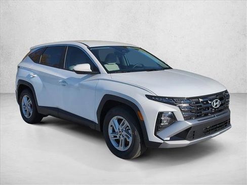 New 2026 Hyundai Tucson SE image 7