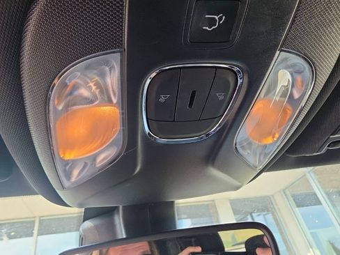 Used 2023 Jeep Compass Latitude AWD/4WD image 18