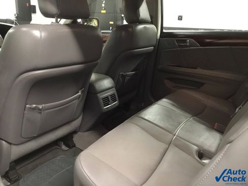 Used 2009 Toyota Avalon Limited image 27