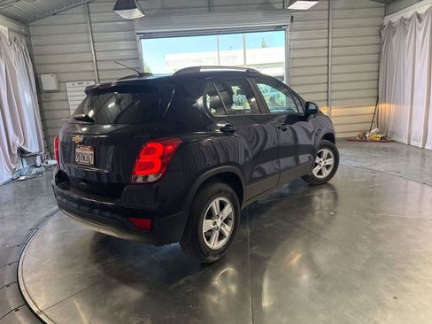 Used 2021 Chevrolet Trax LT image 5