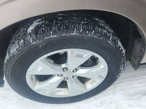 Used 2016 Subaru Forester 2.5i w/ Popular Package #2 image 8