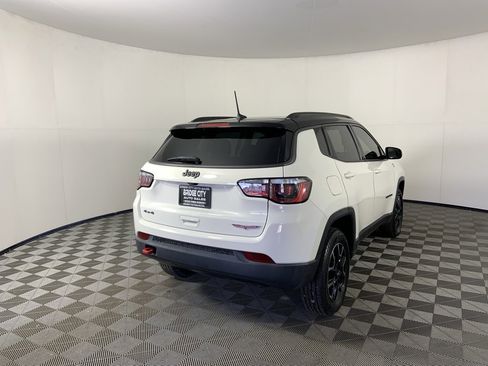 Used 2018 Jeep Compass Trailhawk w/ Navigation Group image 3