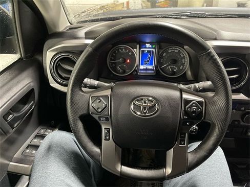 Used 2022 Toyota Tacoma SR5 image 14