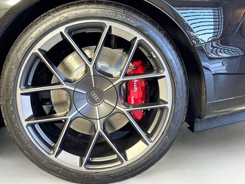 New 2026 Audi RS e-tron GT performance image 27