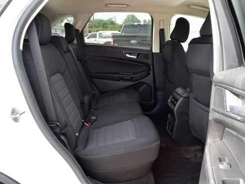 Certified 2020 Ford Edge SE FWD image 21