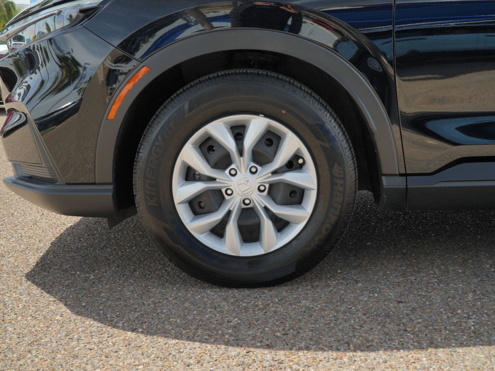 Used 2025 Honda CR-V LX image 16