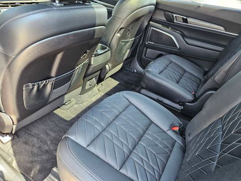 Certified 2025 Kia Telluride SX X-Line AWD/4WD image 17