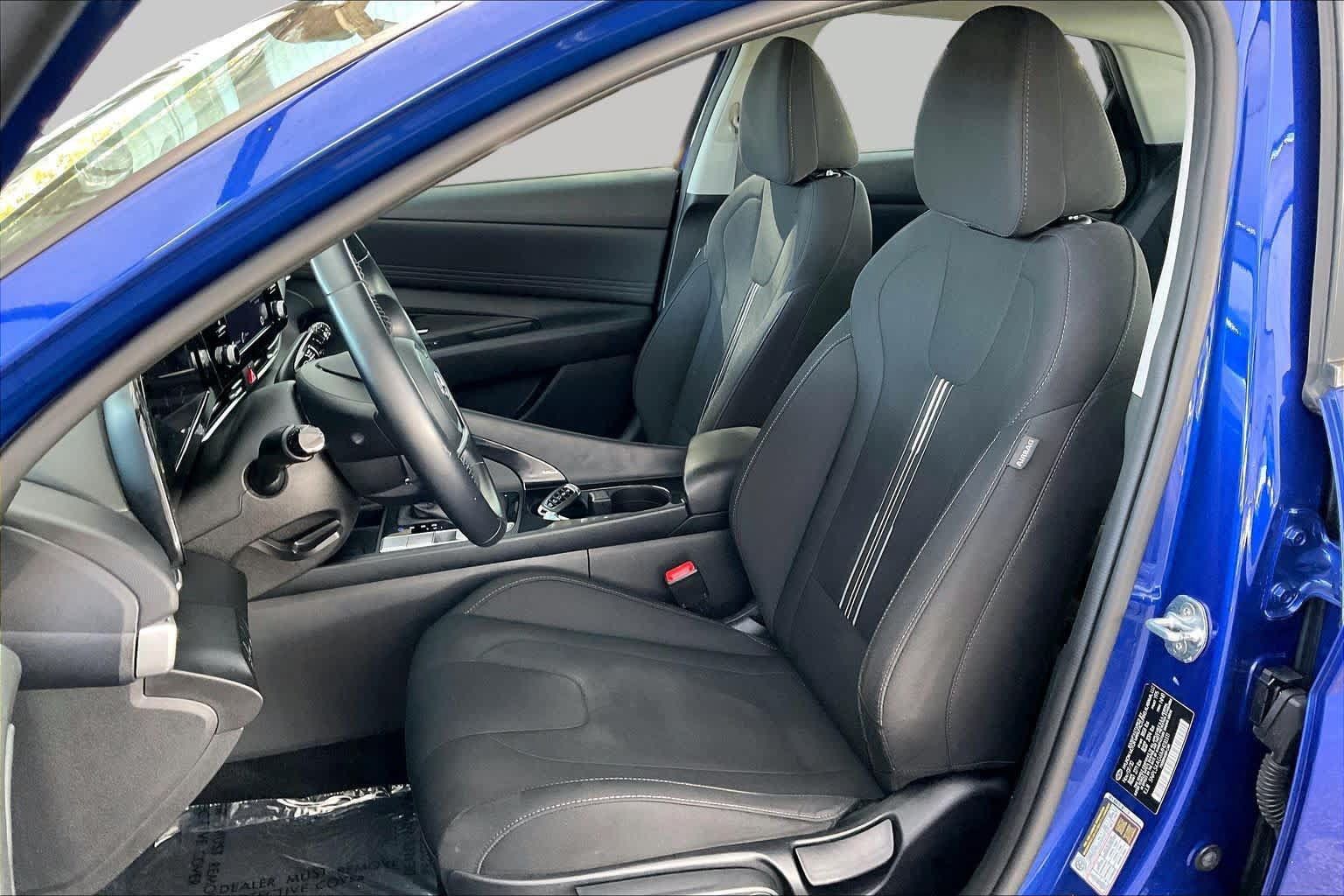 Certified 2021 Hyundai Elantra SEL w/ Convenience Package FWD image 8