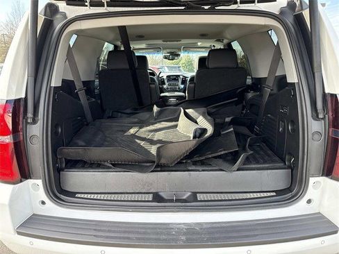 Used 2019 Chevrolet Tahoe LT w/ Luxury Package image 12