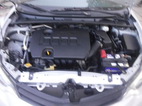 Used 2014 Toyota Corolla LE image 19