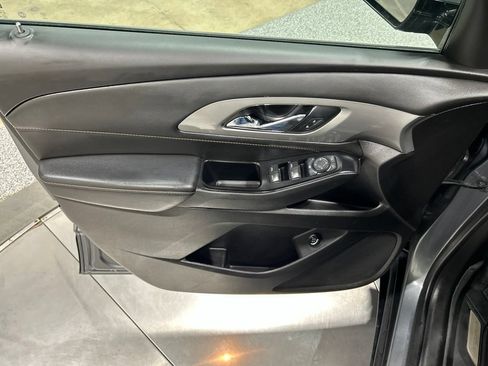 Used 2019 Chevrolet Traverse LT AWD/4WD image 15