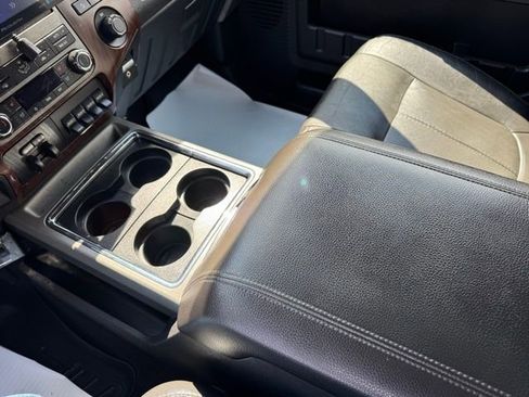 Used 2012 Ford F350 Lariat w/ Chrome Pkg image 21