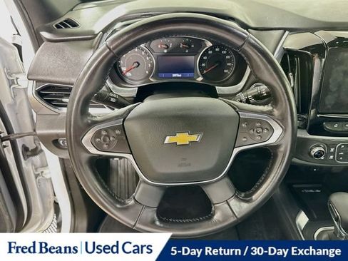 Used 2022 Chevrolet Traverse LT AWD/4WD image 16