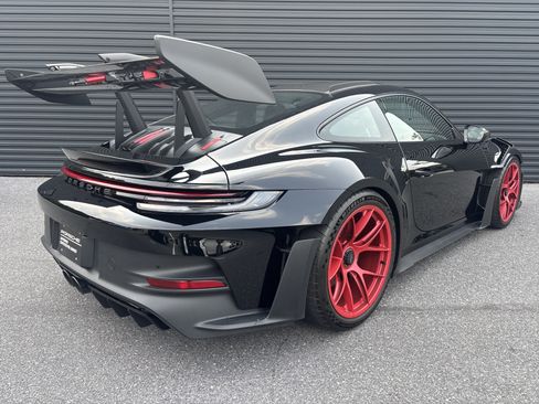 Certified 2025 Porsche 911 GT3 RS RWD image 5