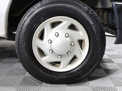 Used 2013 Ford E-150 and Econoline 150 image 7