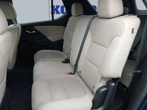 Used 2023 Chevrolet Traverse LS AWD/4WD image 16