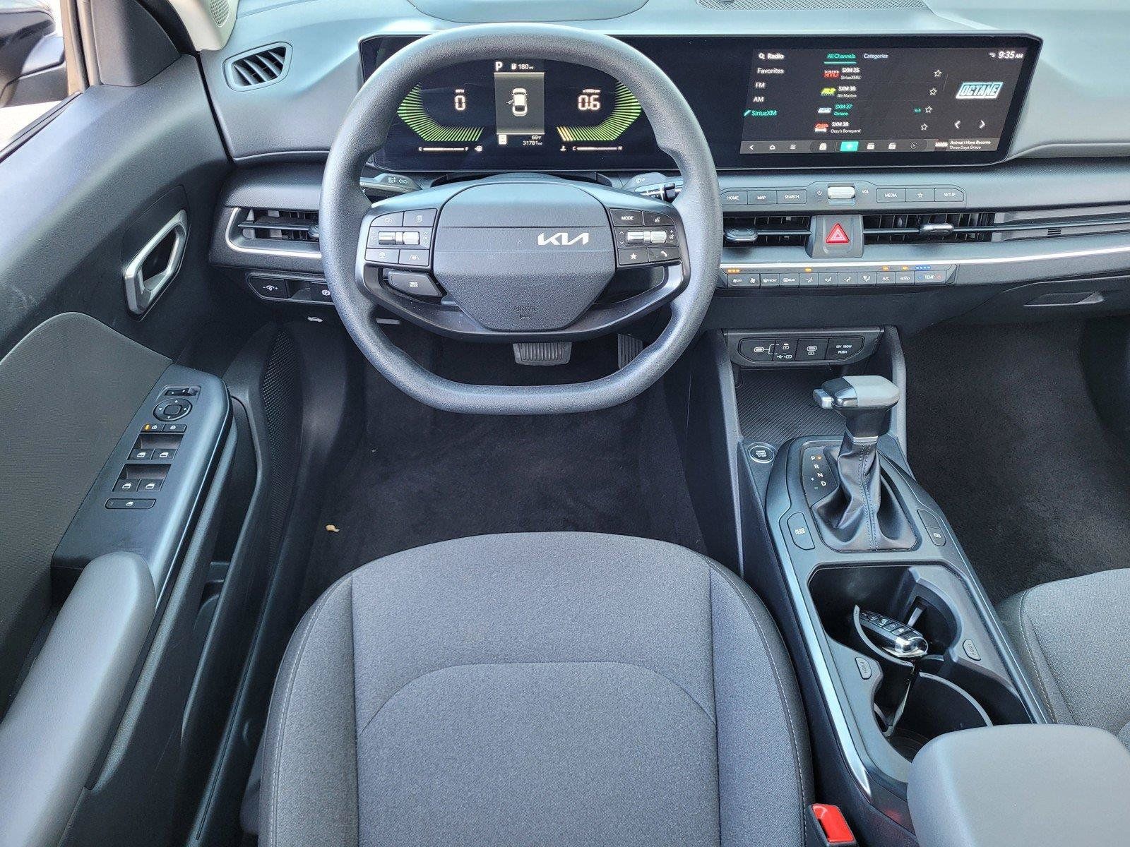 Used 2025 Kia K4 FWD image 20