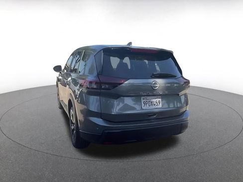 Used 2025 Nissan Rogue SV FWD image 11