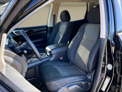 Used 2020 Nissan Pathfinder S image 20