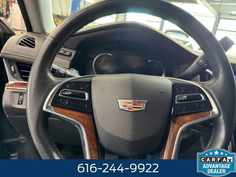 Used 2016 Cadillac Escalade Luxury AWD/4WD image 19