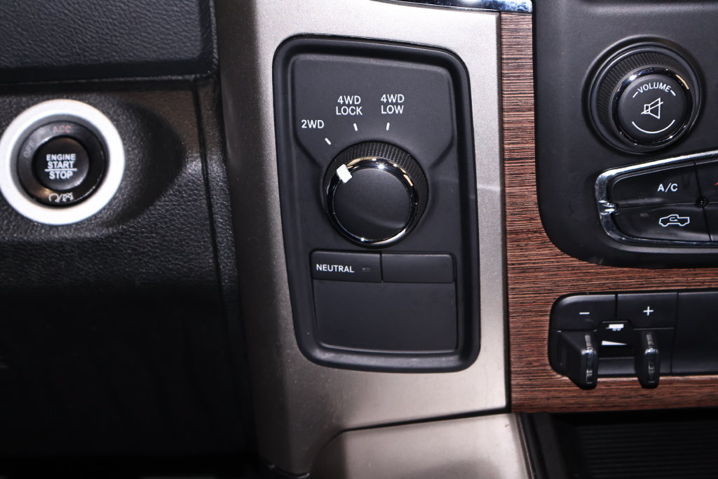 Used 2018 RAM 2500 Laramie w/ Convenience Group AWD/4WD image 25