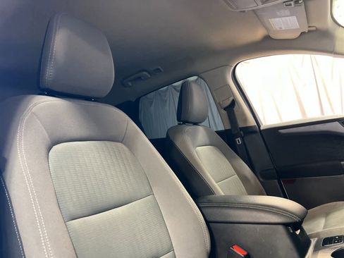 Used 2020 Ford Escape S image 17