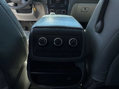 Used 2016 Buick Enclave Convenience FWD image 13