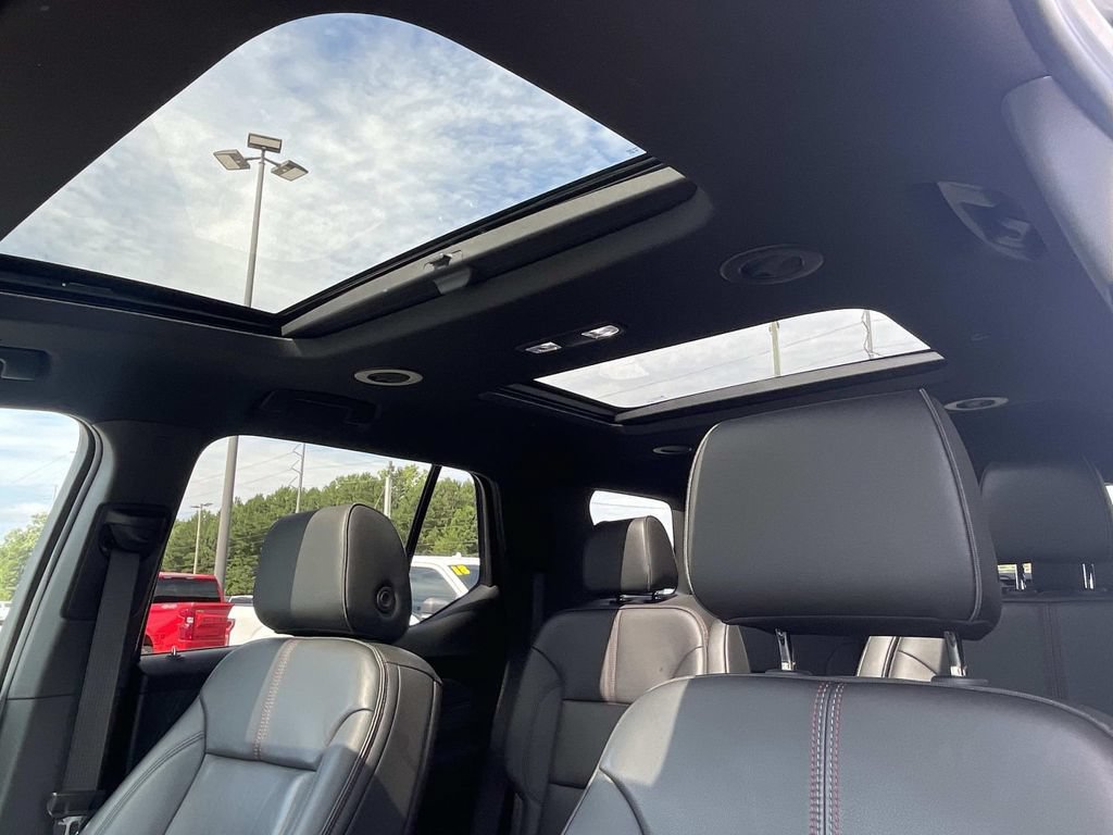 Used 2023 Chevrolet Traverse RS w/ LPO, Floor Liner Package AWD/4WD image 21