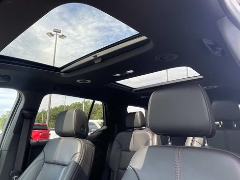 Used 2023 Chevrolet Traverse RS w/ LPO, Floor Liner Package AWD/4WD image 21