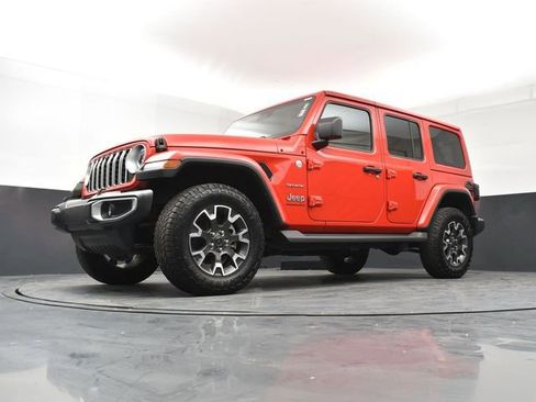 Used 2024 Jeep Wrangler Sahara w/ Dual Top Group image 21