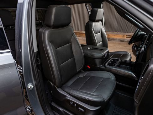 Used 2021 Chevrolet Silverado 1500 LTZ image 30