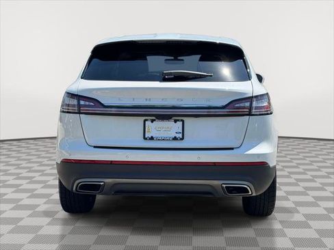 Used 2022 Lincoln Nautilus AWD w/ Premium Package image 5