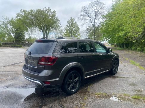 Used 2018 Dodge Journey Crossroad AWD/4WD image 5