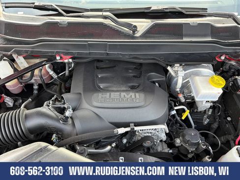 Used 2024 RAM 2500 Big Horn w/ Night Edition AWD/4WD image 21