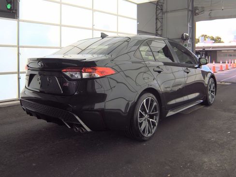Used 2020 Toyota Corolla SE FWD image 4