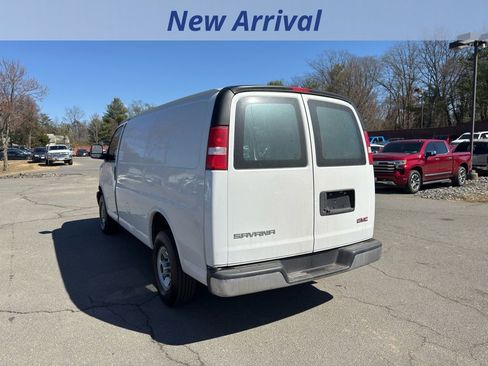 Used 2023 GMC Savana 2500 w/ Driver Convenience Package image 4