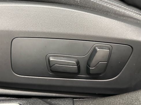 Used 2025 BMW 228i xDrive w/ Premium Package AWD/4WD image 12