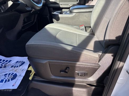 Certified 2024 RAM 2500 Big Horn AWD/4WD image 15