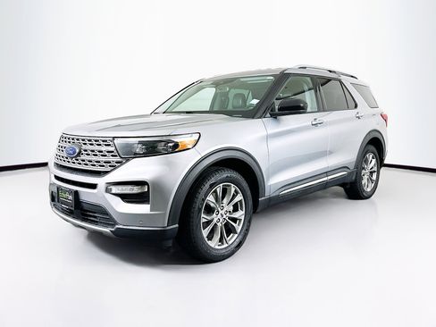 Used 2022 Ford Explorer Limited image 3