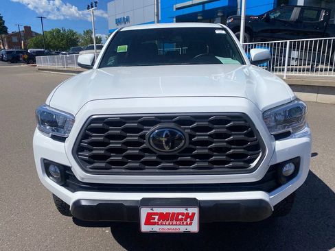 Used 2023 Toyota Tacoma TRD Off-Road AWD/4WD image 8