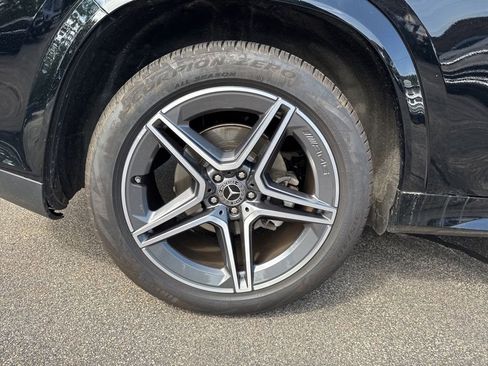 Certified 2025 Mercedes-Benz GLS 450 4MATIC image 11