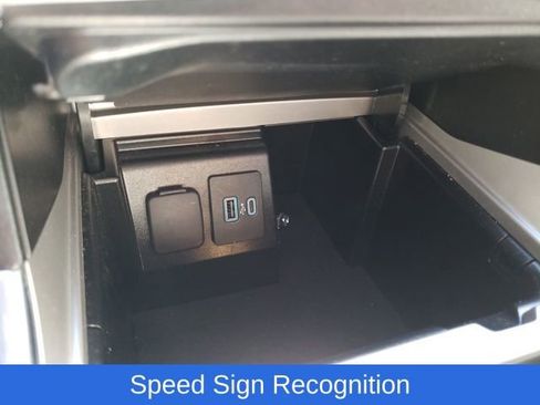 Used 2023 Ford Explorer XLT w/ Equipment Group 202A image 27