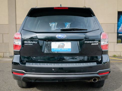 Used 2016 Subaru Forester 2.5i Limited AWD/4WD image 6