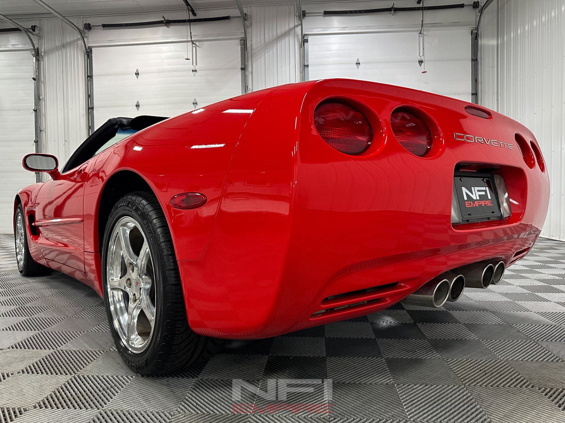 Used 2002 Chevrolet Corvette Coupe w/ Preferred Equipment Group2 RWD image 30