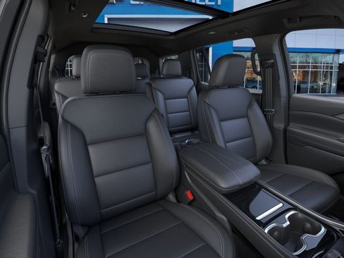 New 2026 Chevrolet Traverse LT w/ Sun and Wheel Package image 40