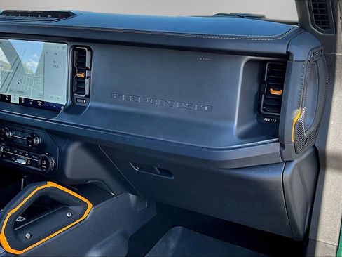 Used 2024 Ford Bronco Badlands image 26