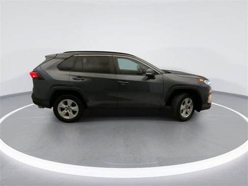 Used 2020 Toyota RAV4 XLE image 5