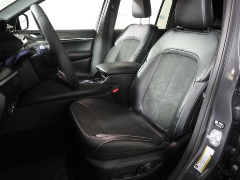 New 2026 Jeep Grand Cherokee Altitude AWD/4WD image 22