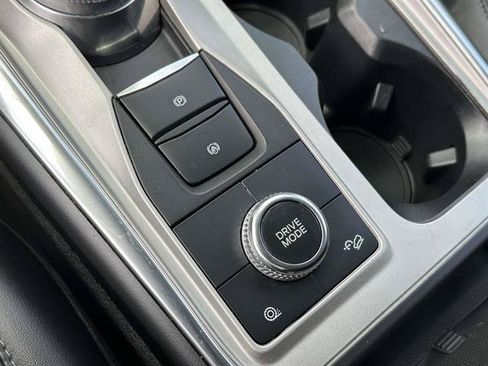 Used 2023 Ford Explorer XLT w/ Equipment Group 202A AWD/4WD image 40